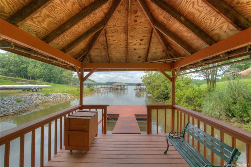 Property image 2 at 11901 Pinnacle Point Lane, Charlotte, NC 28216