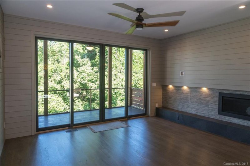 Property image 2 at 409 W Haywood Street, Asheville, NC 28801