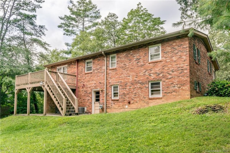 Property image 4 at 114 Castleton Lane, Hendersonville, NC 28791