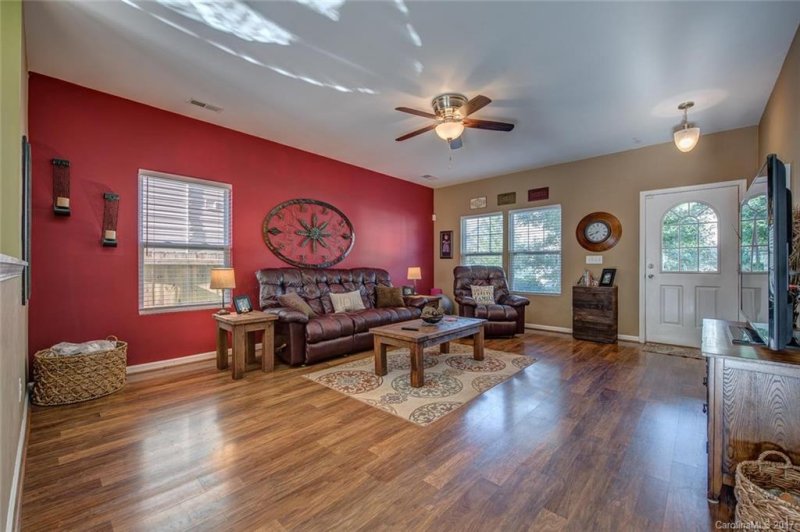 Property image 3 at 1040 Joselynn Drive, Gastonia, NC 28054