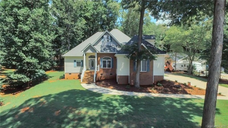 Property image 2 at 275 Rippling Creek Drive, York, SC 29745