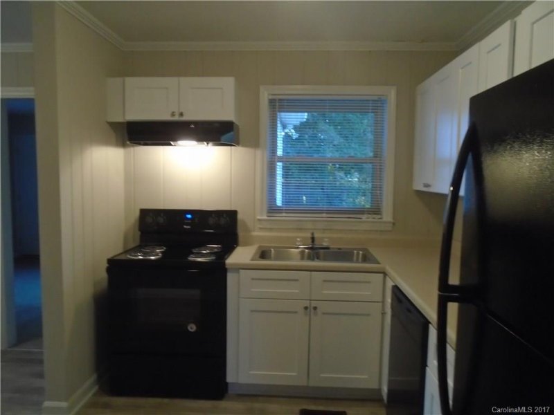 Property image 5 at 4312 Colebrook Road, Charlotte, NC 28215