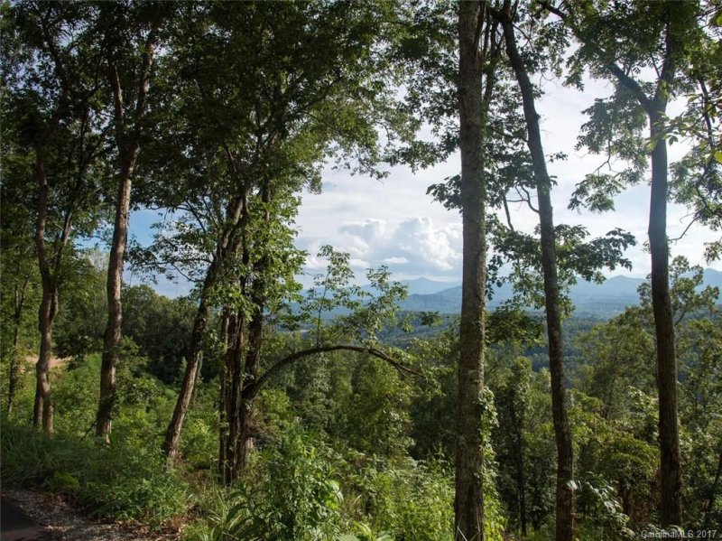 Property image 3 at 9 Soaring Hawk View, Asheville, NC 28804