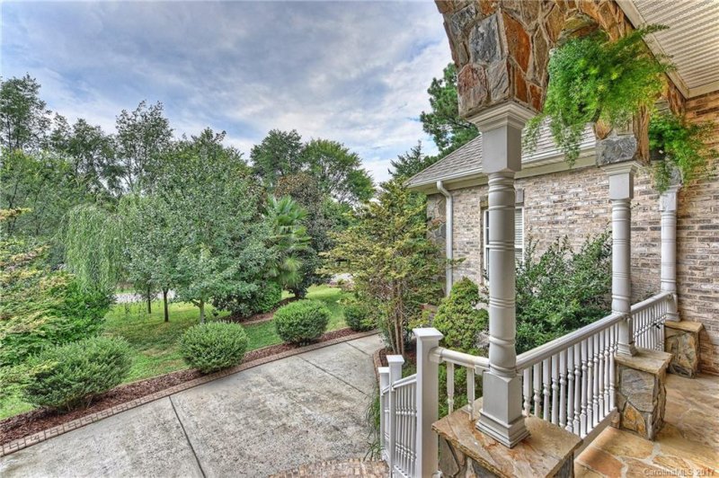 Property image 4 at 20216 Biscayne Drive, Cornelius, NC 28031