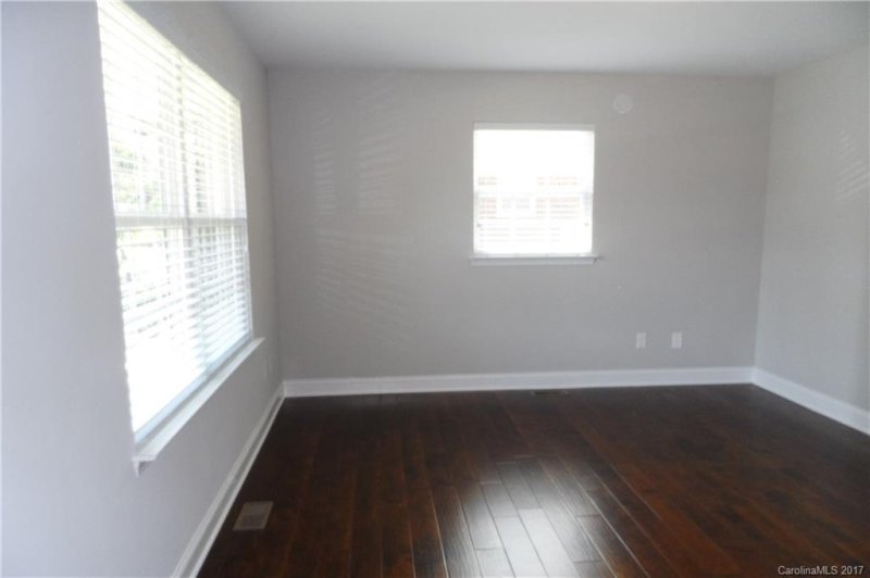 Property image 3 at 2531 Tanglebrook Lane, Charlotte, NC 28216