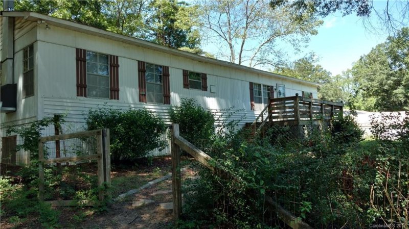 Property image 2 at 5104 Forestmont Drive, Matthews, NC 28105