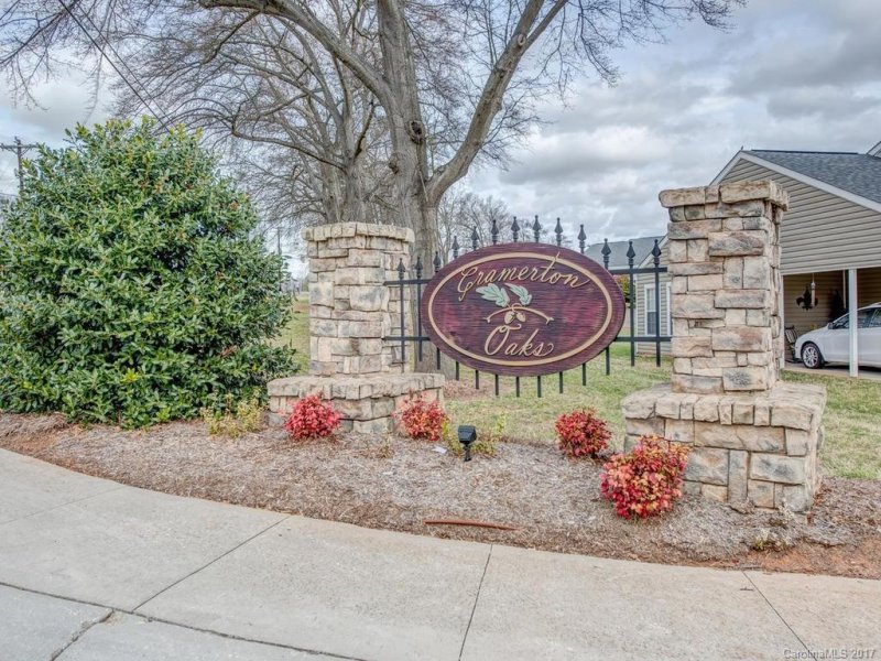 Property image 3 at 2069 Pin Oak Place, Cramerton, NC 28032