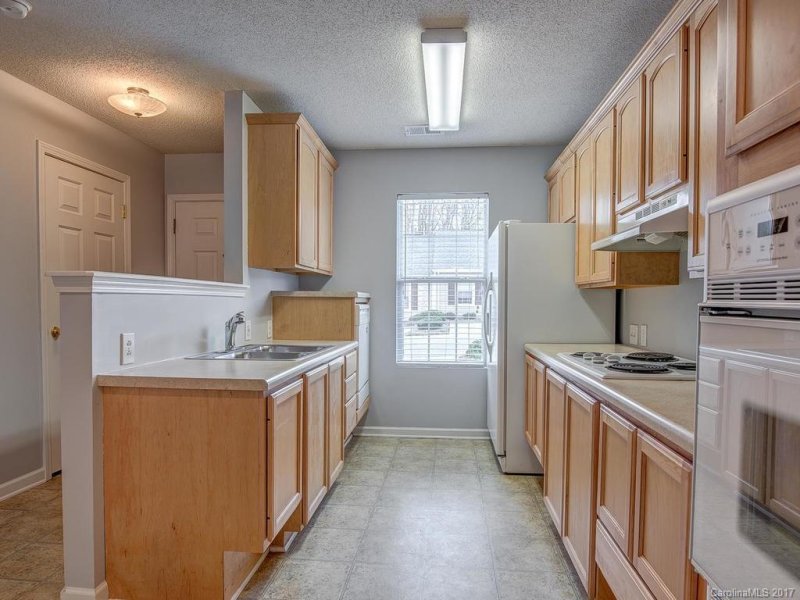 Property image 5 at 2069 Pin Oak Place, Cramerton, NC 28032