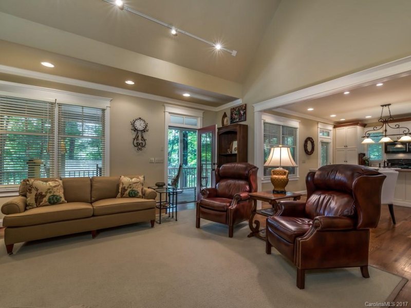 Property image 4 at 978 Rixhaven Drive, Saluda, NC 28773