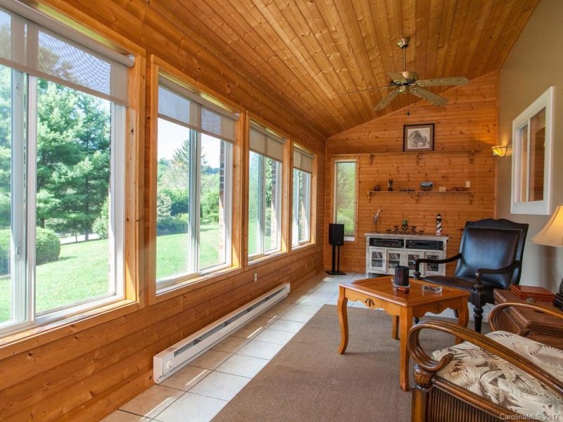 Property image 3 at 108 Skyview Lane, Hendersonville, NC 28739