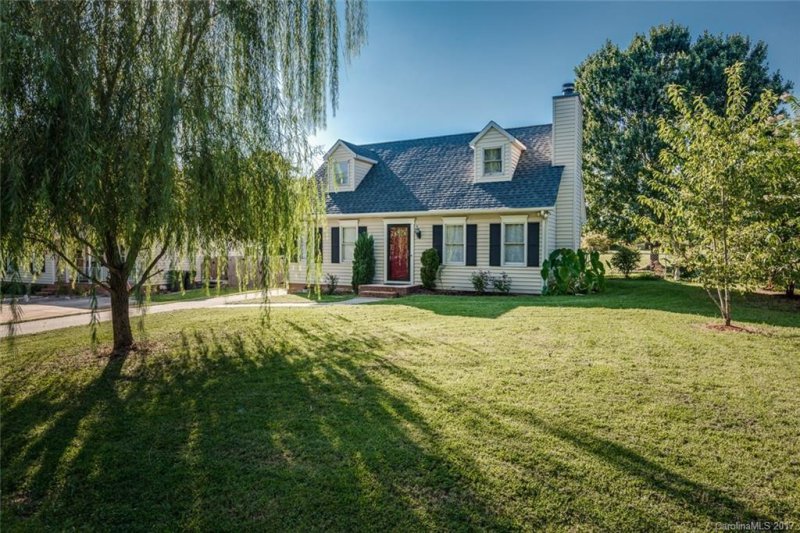 Property image 2 at 3476 Farm Lake Drive, Concord, NC 28027