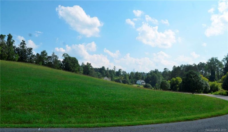 Property image 4 at 40 Ivy Meadows Drive, Weaverville, NC 28787