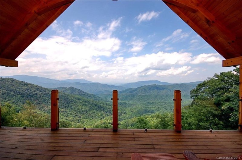 Property image 2 at 475 Skyridge Drive, Clyde, NC 28721