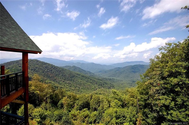 Property image 4 at 475 Skyridge Drive, Clyde, NC 28721