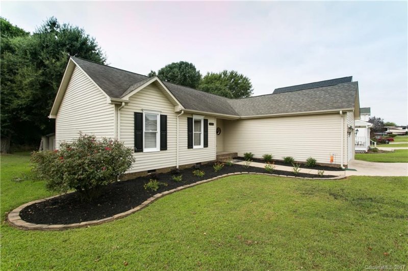 Property image 2 at 3625 Farm Lake Drive, Concord, NC 28027