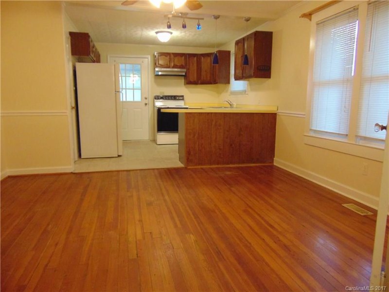 Property image 3 at 404 Park Avenue, Gastonia, NC 28054