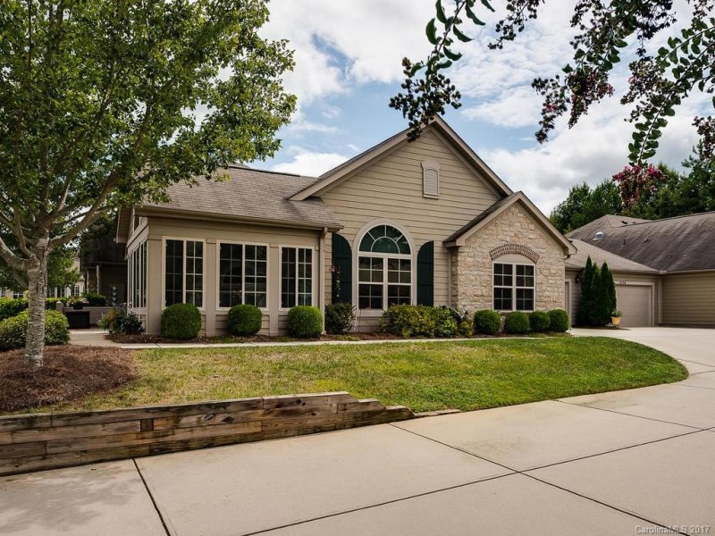 Property image 2 at 2308 Coltsview Lane, Matthews, NC 28105