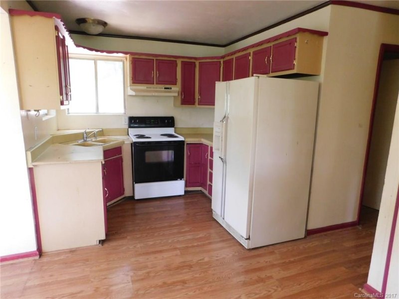 Property image 2 at 33 Wenlock Way, Waynesville, NC 28785