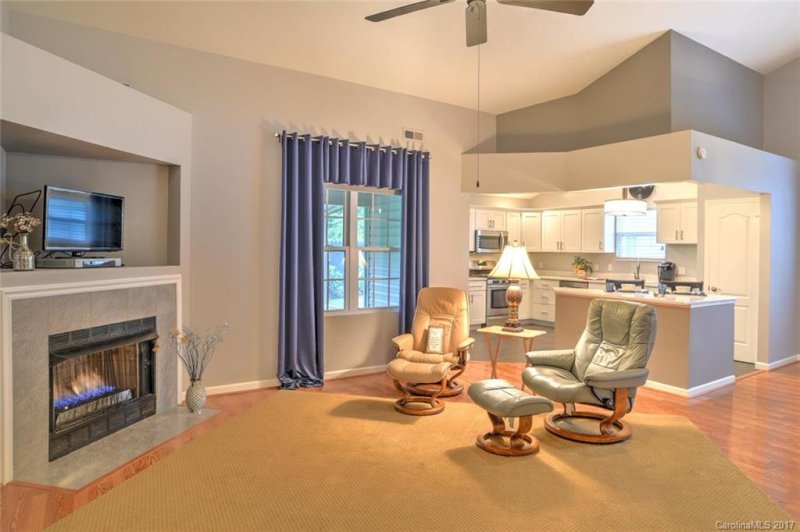 Property image 4 at 77 Stonebridge Drive, Asheville, NC 28805