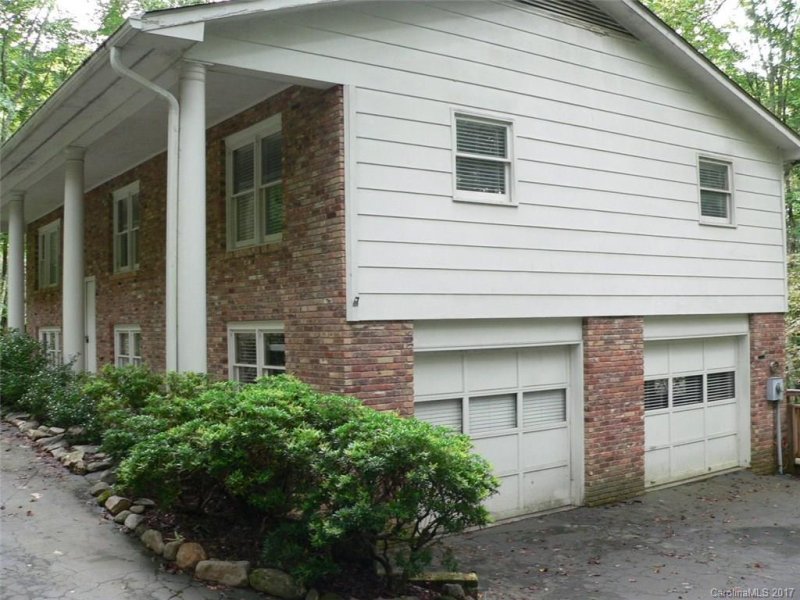 Property image 3 at 9 Ravenwood Lane, Horse Shoe, NC 28742