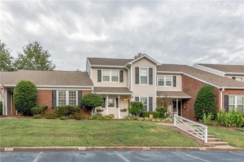 10820 Winterbourne Court