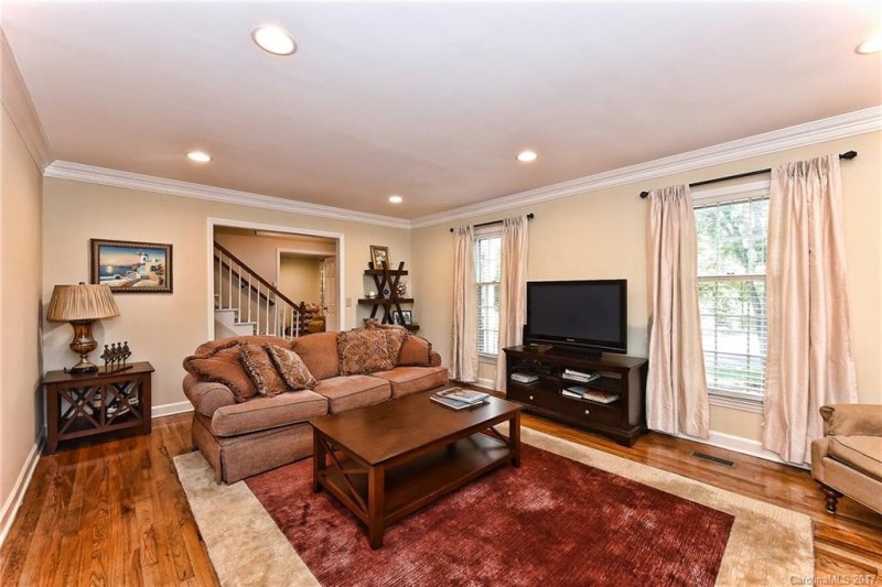Property image 3 at 5421 Woodcreek Drive, Charlotte, NC 28226