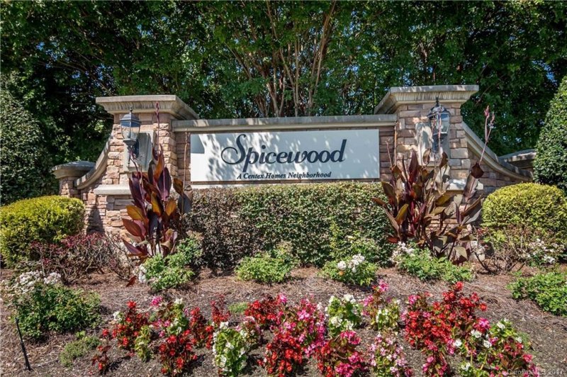 Property image 2 at 1147 Spicewood Pines Road, Fort Mill, SC 29708