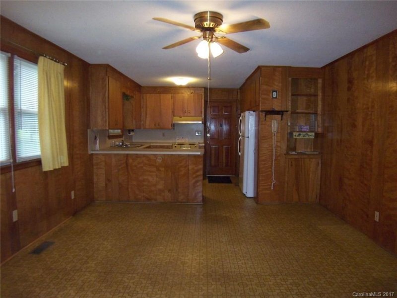 Property image 3 at 1813 Oakhurst Drive, Shelby, NC 28152