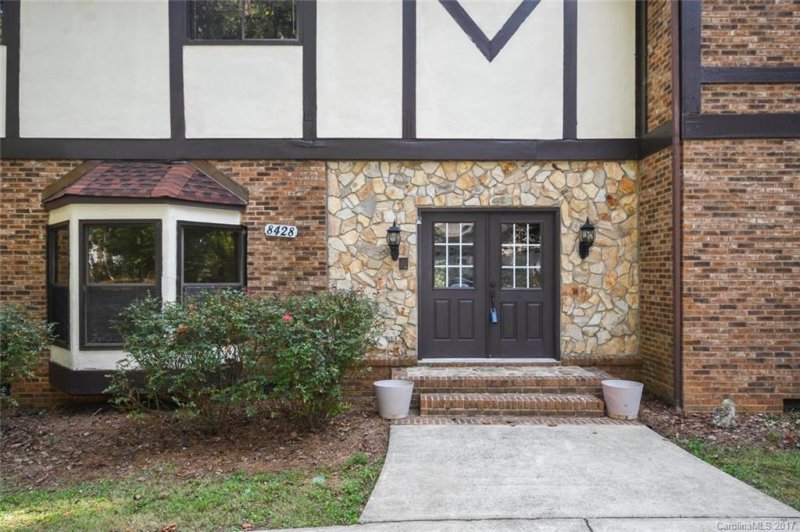 Property image 3 at 8428 Rego Street, Charlotte, NC 28216