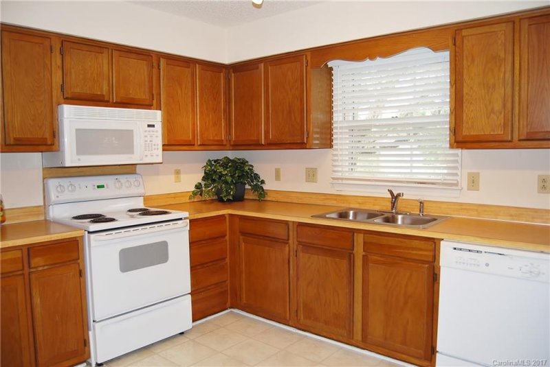 Property image 3 at 10824 Winterbourne Court, Charlotte, NC 28277