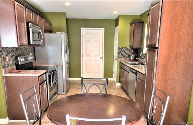 Property image 5 at 5903 Fazenda Drive, Charlotte, NC 28214