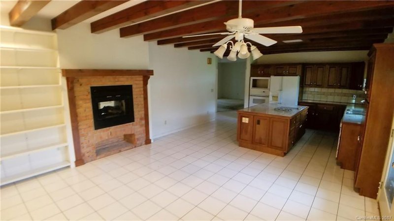 Property image 3 at 611 Rickel Drive, Hendersonville, NC 28739