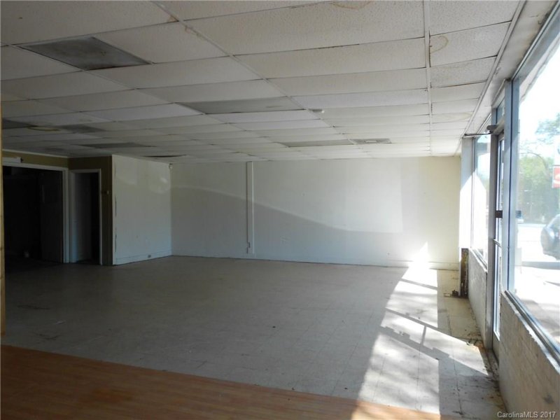 Property image 2 at 2121 Central Avenue, Charlotte, NC 28205