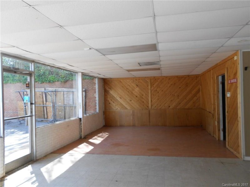 Property image 3 at 2121 Central Avenue, Charlotte, NC 28205