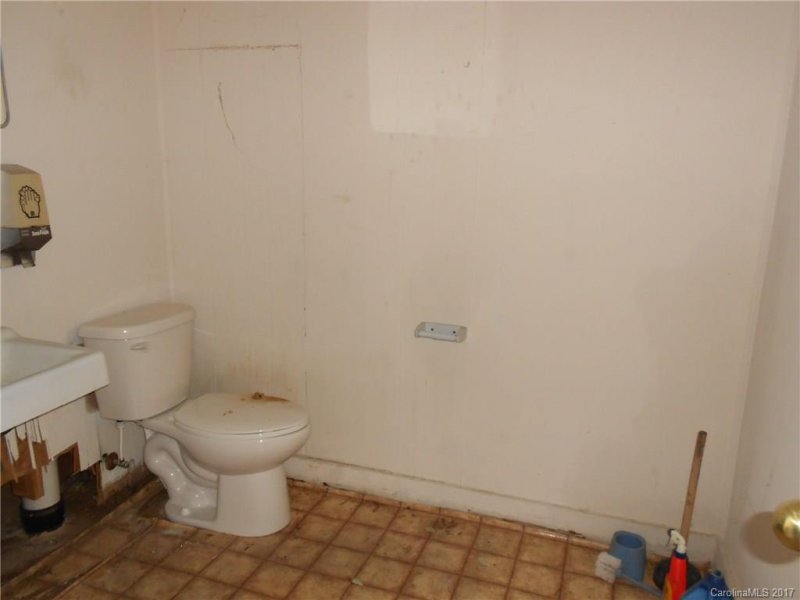 Property image 5 at 2121 Central Avenue, Charlotte, NC 28205