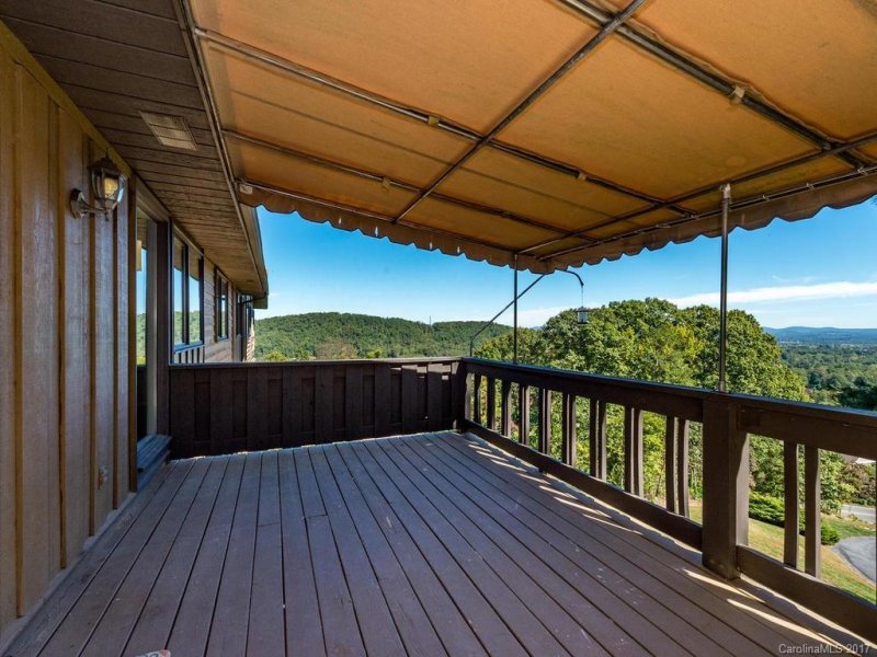 Property image 4 at 128 Country Ridge Road, Hendersonville, NC 28739