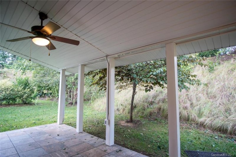 Property image 4 at 10 Cottage Ridge Road, Fletcher, NC 28732