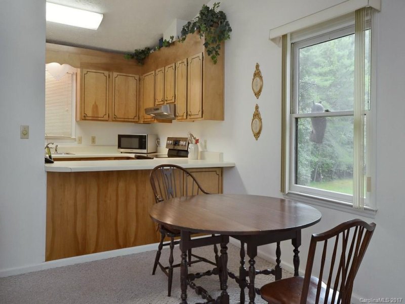 Property image 5 at 136 View De Lake Drive, Etowah, NC 28729