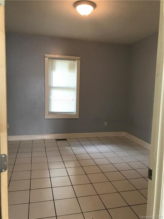 Property image 3 at 335 Katonah Avenue, Charlotte, NC 28208