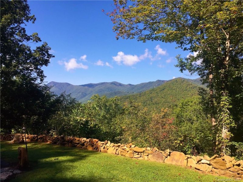 Property image 2 at 125 Bear Hug Way, Sylva, NC 28779