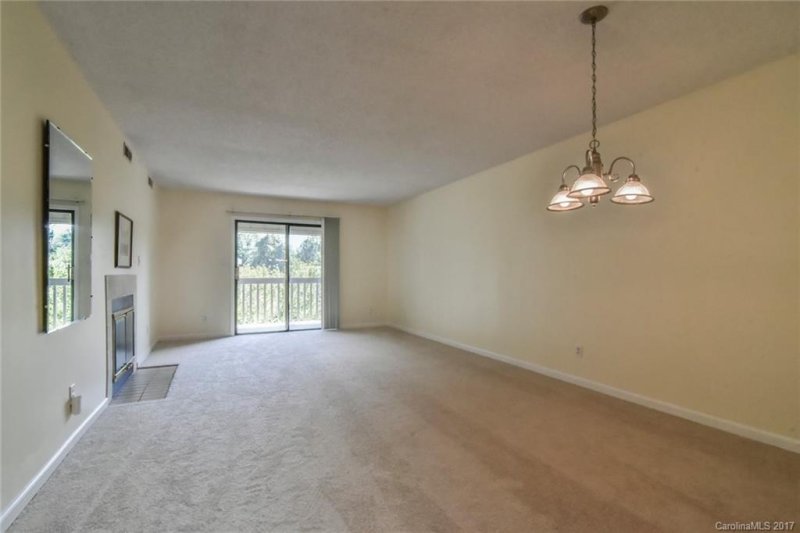 Property image 4 at 604 Abbey Circle, Asheville, NC 28805