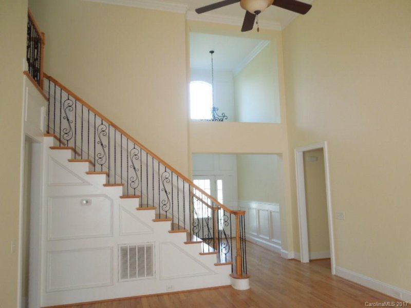 Property image 4 at 7919 Mountain Shore Drive, Sherrills Ford, NC 28673