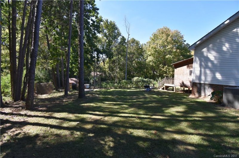 Property image 2 at 1048 Little Rock Road, Charlotte, NC 28214