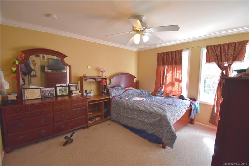 Property image 5 at 1048 Little Rock Road, Charlotte, NC 28214