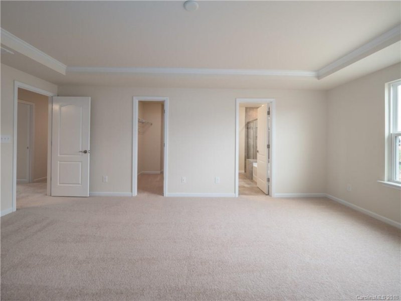 Property image 5 at 498 Twelve Oaks Lane, Fort Mill, SC 29708