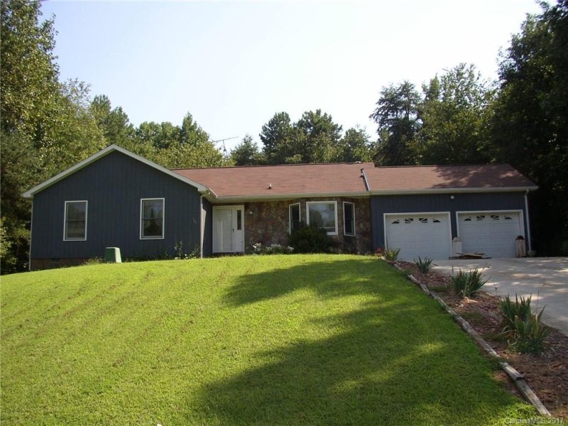 Property image 2 at 121 Rustic Way Lane, Mooresville, NC 28117