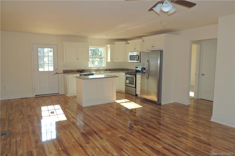 Property image 2 at 2791 Eagle Drive, Lincolnton, NC 28092