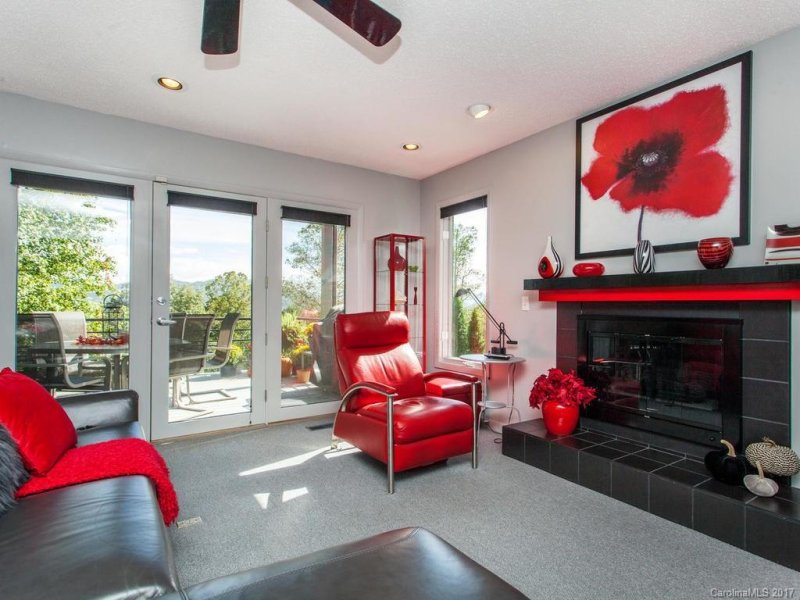 Property image 3 at 301 Jennifer Lane, Asheville, NC 28803