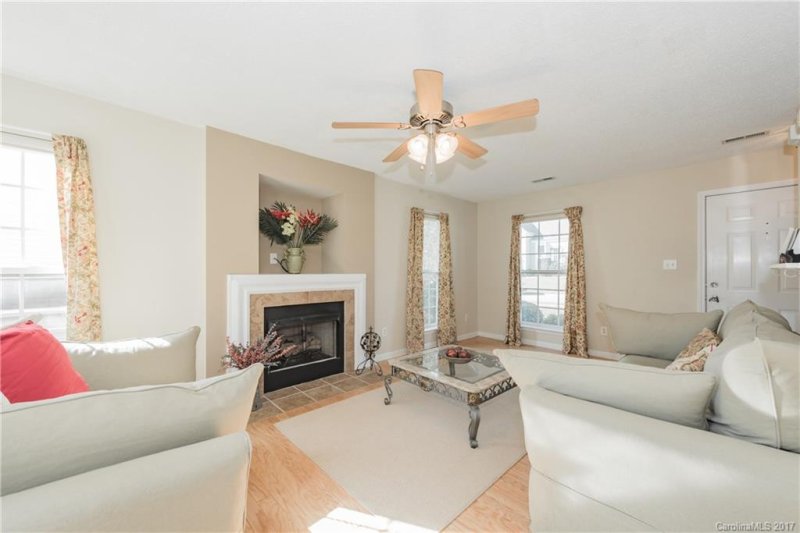 Property image 3 at 2518 Celosia Drive, Charlotte, NC 28262