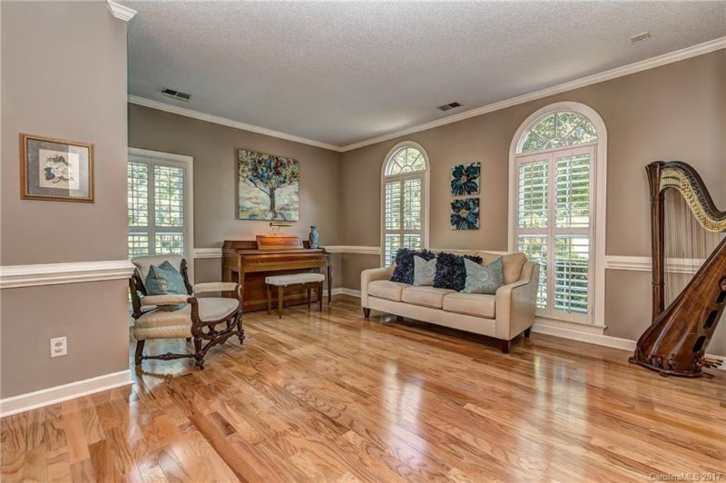 Property image 2 at 10532 Pullengreen Drive, Charlotte, NC 28277